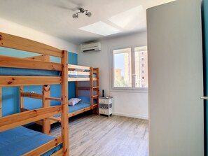 4 Schlafzimmer