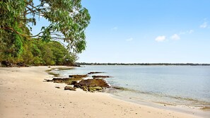 Beach - The Great White, Vincentia (Vincentia)