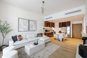 Panorama-lejlighed | Opholdsområde | Fladskærms-tv