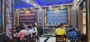 Esmorzar diari d'estil bufet gratuït 