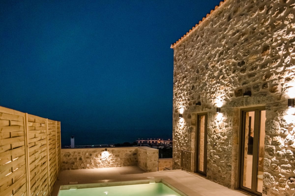 Alloggio Luxury su due livelli, 2 camere da letto, piscina privata | Piscina privata