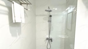 Business Room | Bathroom - Tien Minh hotel (Hanoi)