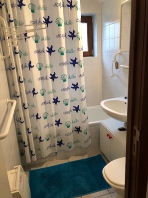 Toilet paper - Fisherman's house by the sea (Bredene)