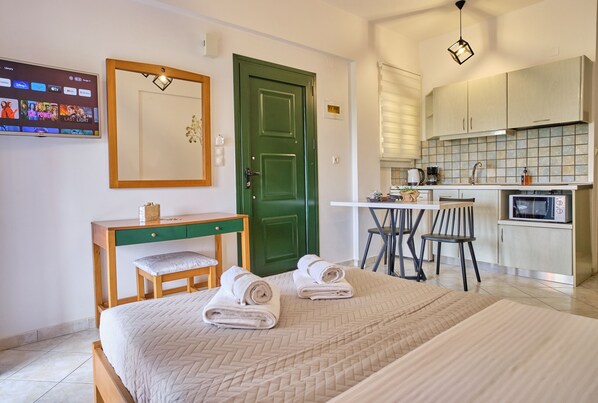 1 bedroom, iron/ironing board, free WiFi, bed sheets