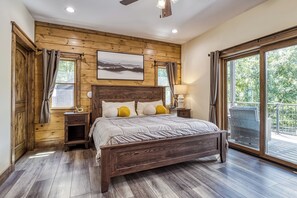 5 makuuhuonetta, työpöytä, silitysrauta/-lauta, ilmainen Wi-Fi