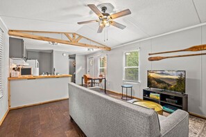 Living area - Riverfront w/Grill + Fire Pit | Close to GSMNP! (Walland)