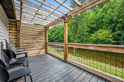 Riverfront w/Grill + Fire Pit | Close to GSMNP!