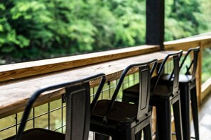 Outdoor dining - Riverfront w/Grill + Fire Pit | Close to GSMNP! (Walland)
