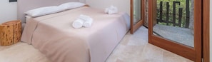 3 habitaciones y cuna de viaje 