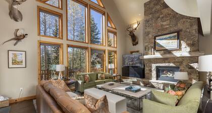 Short walk to downtown, shuttle, hot tub, game room, walk to two parks!