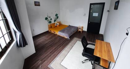 5 Minutes to the Center! Family-sized City House With Full Equipment