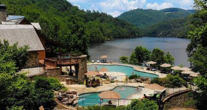 Happy Place Cottage Nestled in the Mountains of NC at Bear Lake Reserve