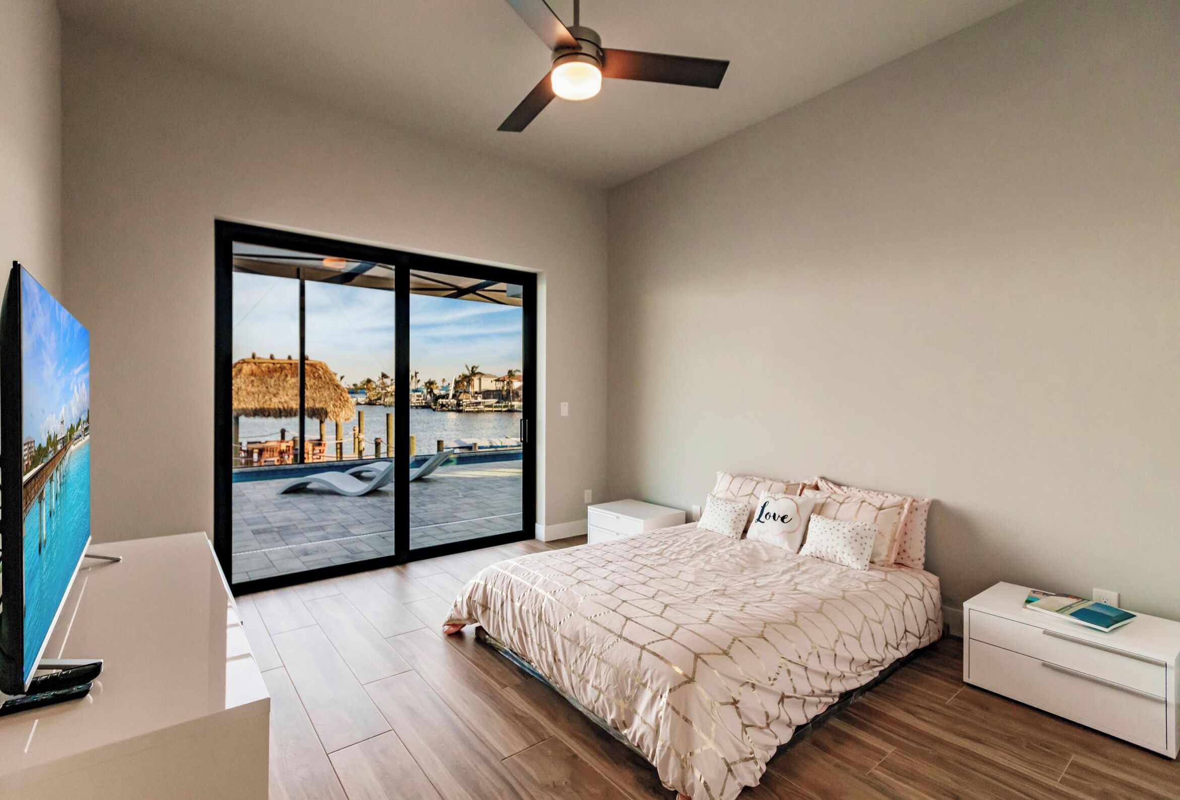 4 bedrooms, iron/ironing board, travel cot, WiFi