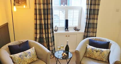 14 Union Street - sleeps 4 guests in 2 bedrooms