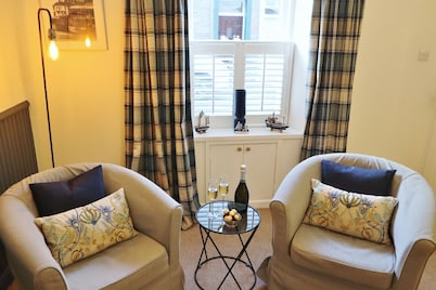 14 Union Street - sleeps 4 guests in 2 bedrooms