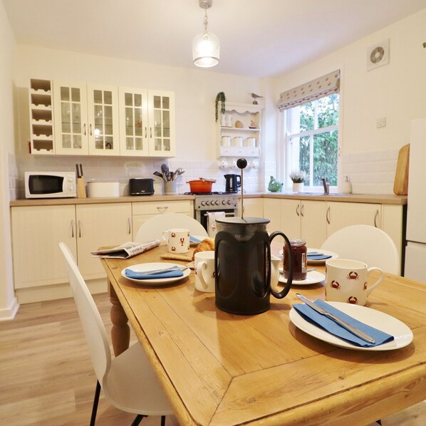 Fridge, microwave, highchair, ice maker