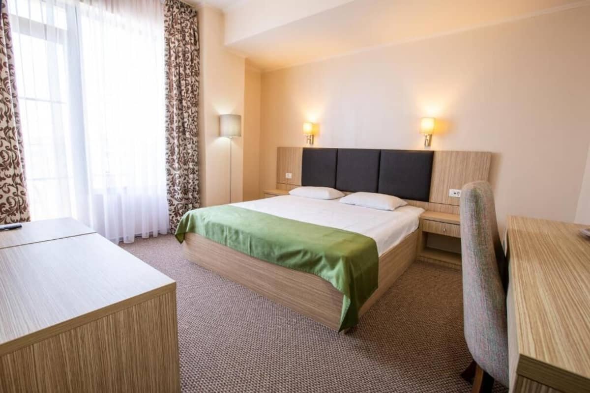 Minibar, in-room safe, individually decorated, desk