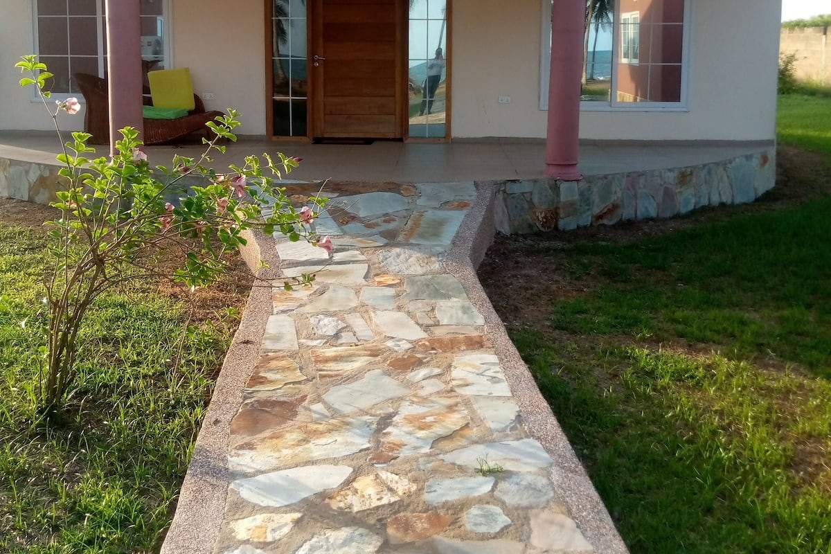 Executive Chalet, 2 Bedrooms, Sea View, Beachfront