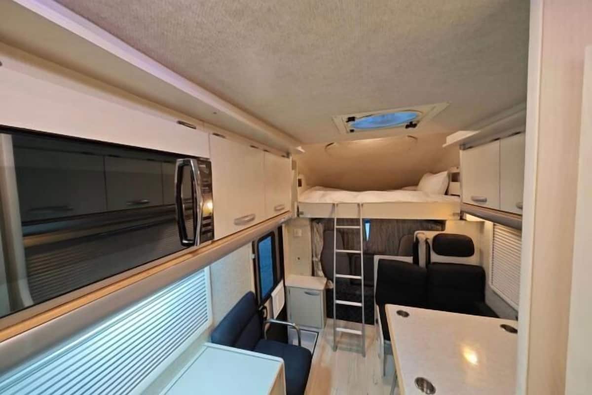 1 camera, Wi-Fi gratuito, lenzuola