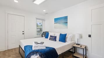 4 slaapkamers, een strijkplank/strijkijzer, reisbedje, gratis wifi