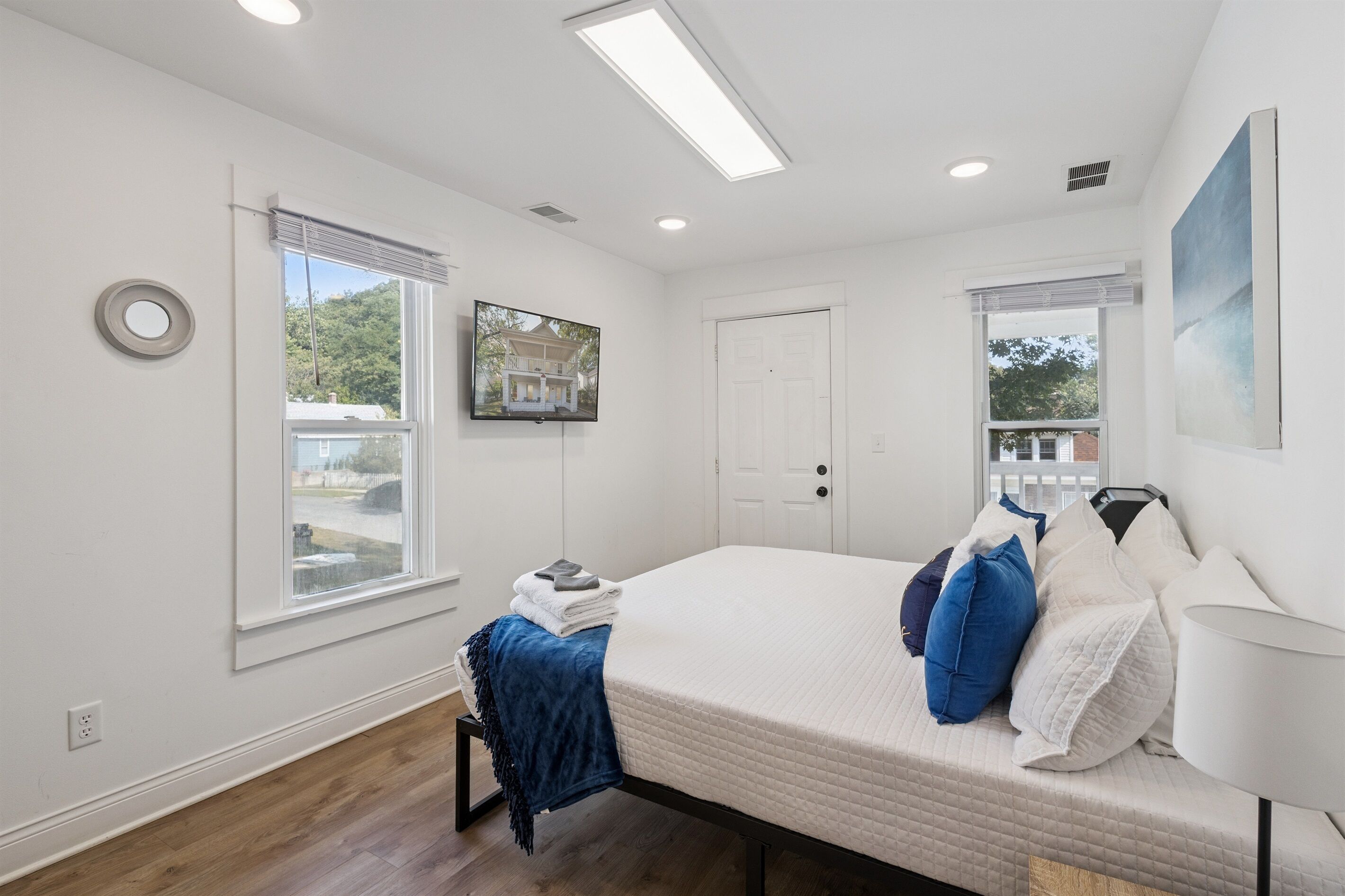 4 bedrooms, iron/ironing board, travel crib, free WiFi