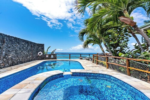 Oceanfront Tranquility at Hale Maluhia, Kona Coast