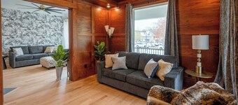 Renovated luxury home in Downtown Grand Haven