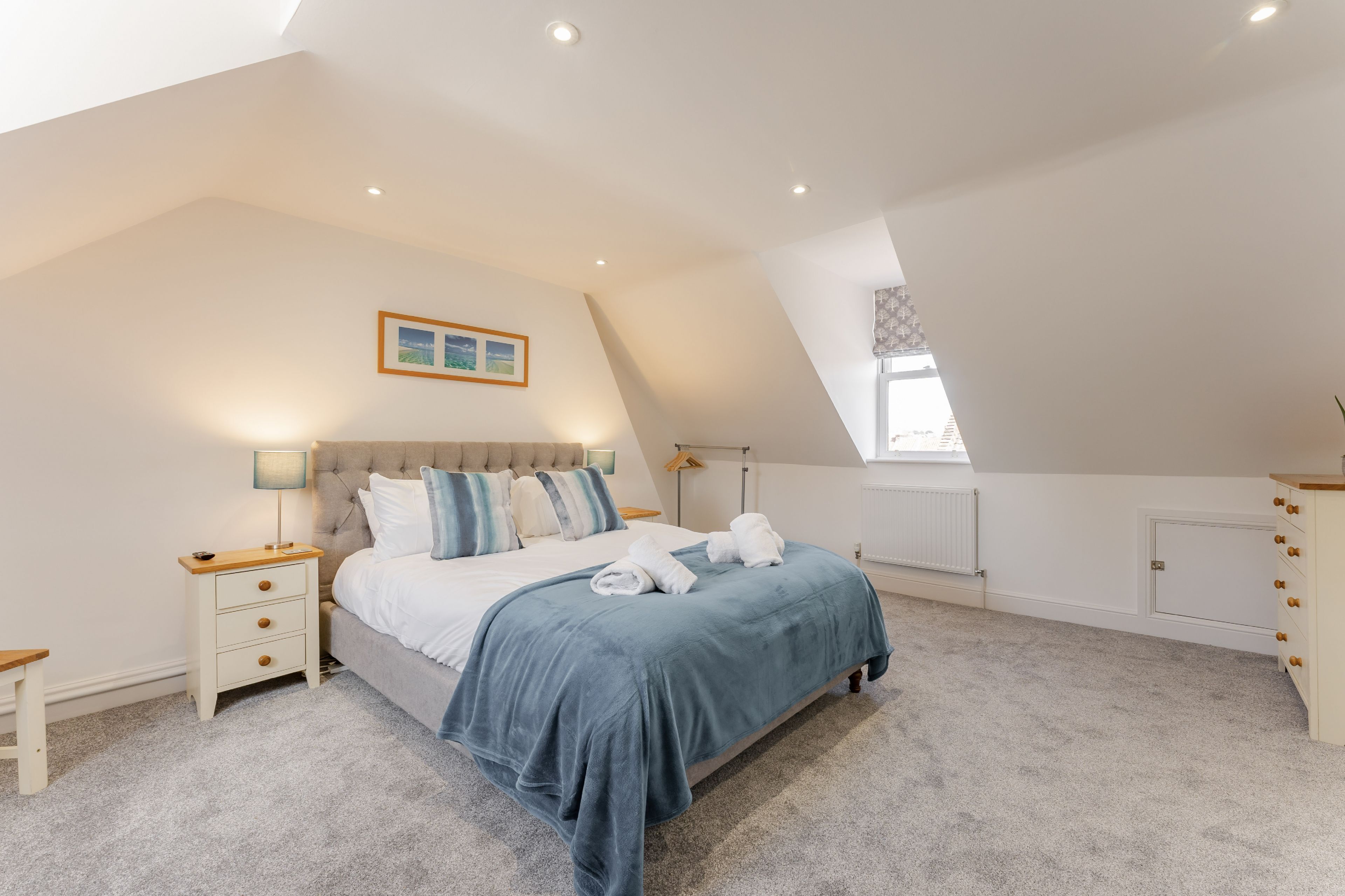 4 bedrooms, free WiFi, bed sheets