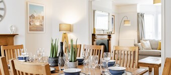 Barnacle Nook - sleeps 8 in Sheringham