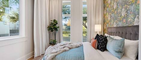 5 soverom, strykejern/-brett, reiseseng for barn og wi-fi (inkludert)