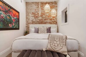4 Schlafzimmer, Schreibtisch, Bügeleisen/Bügelbrett, kostenloses WLAN