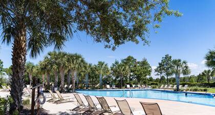 100 steps to the Water! Walkable to Main Street! Beach Boardwalk!