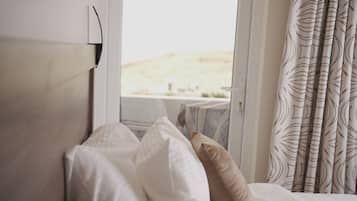 Deluxe Twin Room | Soundproofing, free WiFi