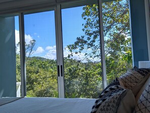 3 Schlafzimmer, Zimmersafe, Schreibtisch, Bügeleisen/Bügelbrett