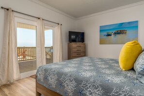 5 bedrooms, iron/ironing board, WiFi, bed sheets - Oceanfront, pool, oversized deck, volleyball pit! - Lemon Breeze (Dauphin Island)