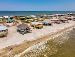 House, 5 Bedrooms | Beach | On the beach - Lemon Breeze - 2521 Bienville 5 Bedroom Home by RedAwning (Dauphin Island)