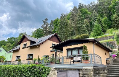 Gemütliches Ferienhaus Direkt am Fuße des Lilienstein in Bad Schandau
