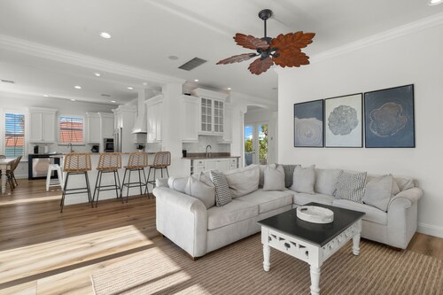 🌊Steps to Pool with Bay Views-Pet Friendly-4BR Blue View🌊