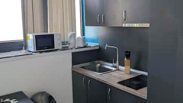 Fridge, microwave, stovetop, toaster