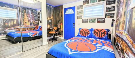 2 bedrooms, in-room safe, desk, iron/ironing board