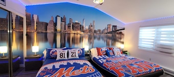 NY VIBEZ HOUSE! Cool Smart Home-2min to UBS Arena-10min to JFK/LGA-Free Parking!