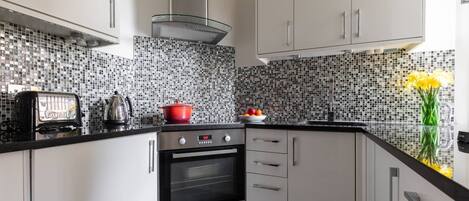 冰箱、微波炉、洗碗机、茶具/咖啡用具