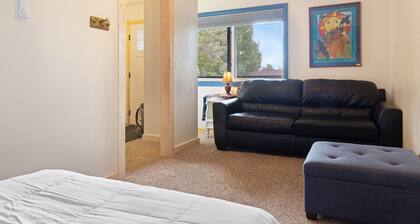 Outpost: Pitchfork 2403A - Walk to Snow King!