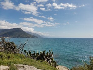 Vista a la playa o el mar