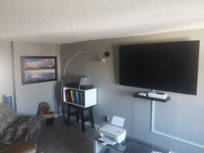 Interior - Paradise experience by the water (North Bay)