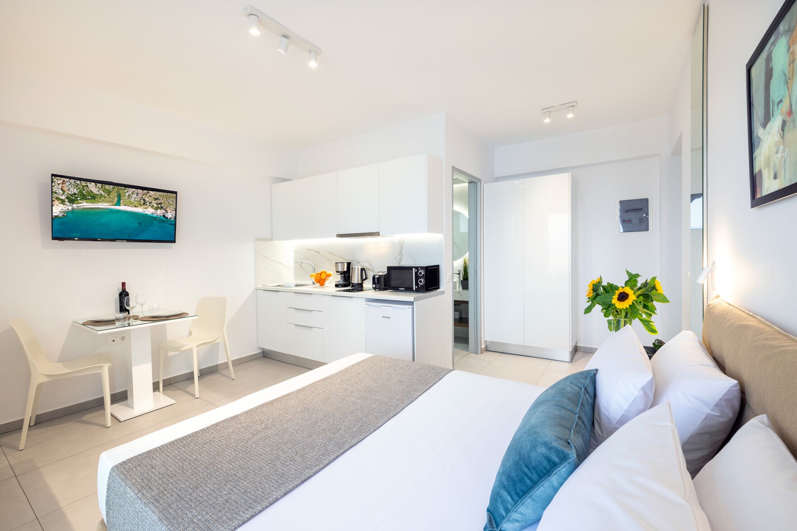 Fer et planche à repasser, accès au Wi-Fi (inclus), literie fournie