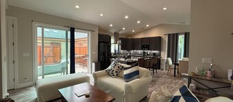 Stunning New Custom-Built Home, 12' Ceilings, Chef's Kitchen, and Fruit Orchard