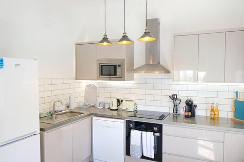 Charming 1-bed Apartment in Bournemouth Near sea