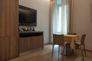 Comfort Suite, 2 Bedrooms, Private Bathroom | Living area | 43-inch flat-screen TV with digital channels, TV, computer monitors - SCIPIO92HOME (Rome)