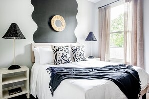 3 Schlafzimmer, Schreibtisch, Bügeleisen/Bügelbrett, WLAN